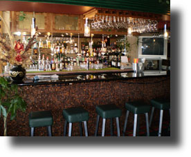 Leo's Bar